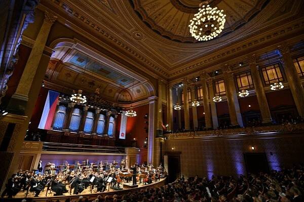 Recenze: Novosvětská s jižanskou ohnivostí. Orchestr La Scaly hrál v kójích