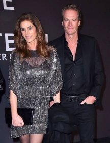 Cindy Crawford and Rande Gerber’s Relationship Timeline: From Friends to Family of 4