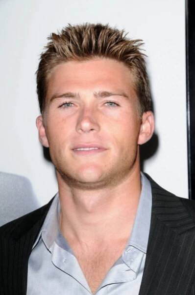 scott-eastwood-foto