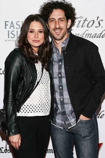 Scandal's Katie Lowes and Husband Adam Shapiro Will Costar in Broadway's Waitress