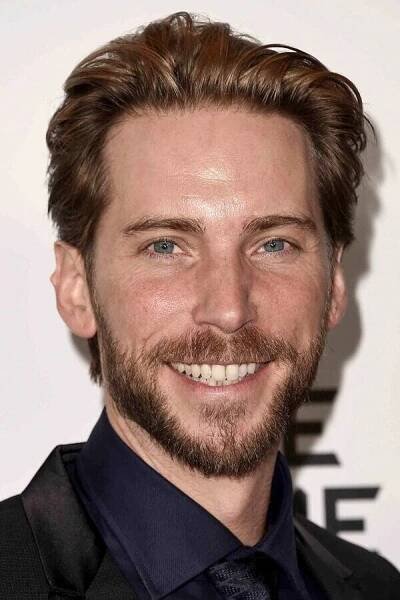 Troy Baker herec