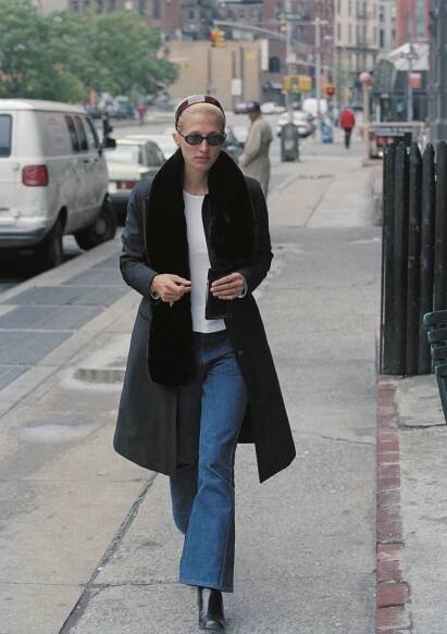 Galerie: Style Icon: Pravidla šatníku podle Carolyn Bessette-Kennedy | Elle.cz