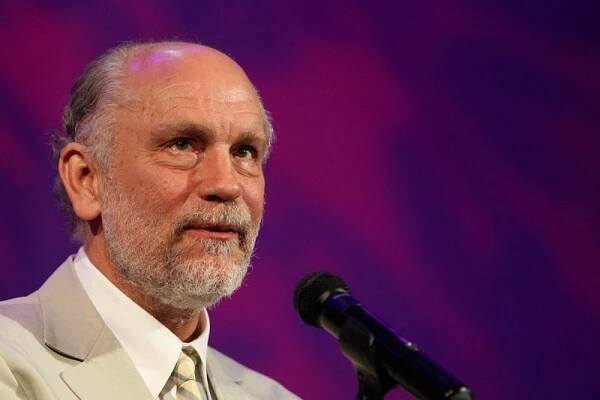 John Malkovich přiblíží veřejnosti Pekelnou komedii