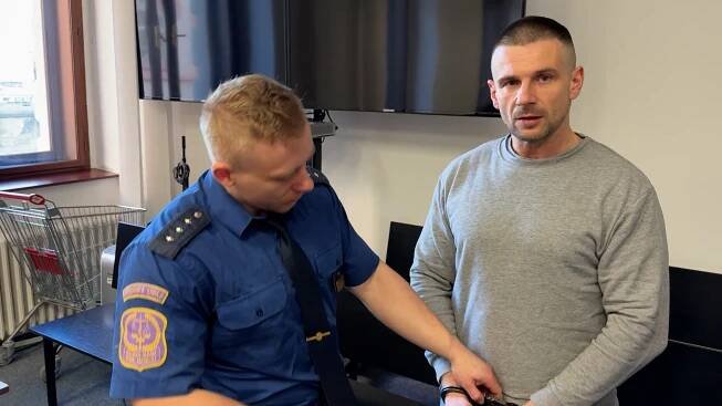 Chladnokrevný agresor, který v Plzni postřelil školačku, dostal 6,5 roku