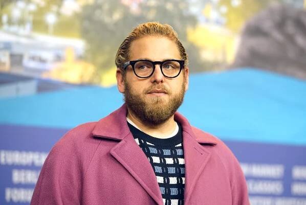 24 Most Famous Male Celebrities Who Are 5’7″
