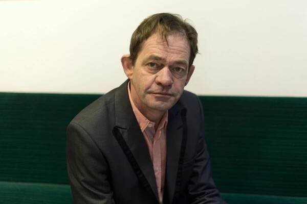 Agentur Danilow › Henning Peker