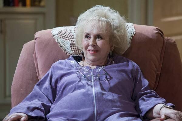 Melissa a Joey - Víc než spolubydlící - Z filmu - Doris Roberts