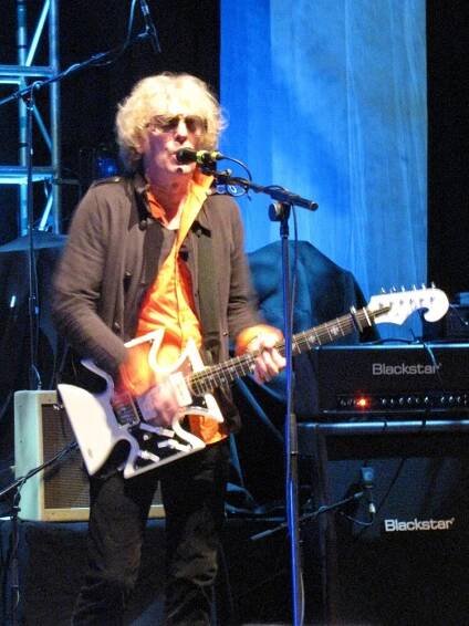 Category:Mott the Hoople - Wikimedia Commons