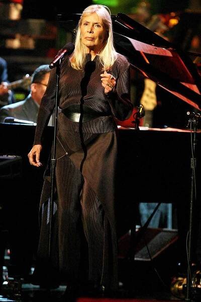 Joni Mitchell update: Conservator says singer is speaking