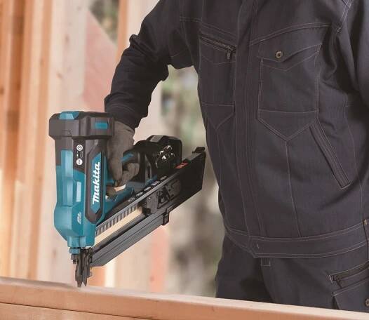 Makita DBN900ZK Aku hřebíkovačka 50-90 mm Li-ion LXT 18V, bez aku   Z