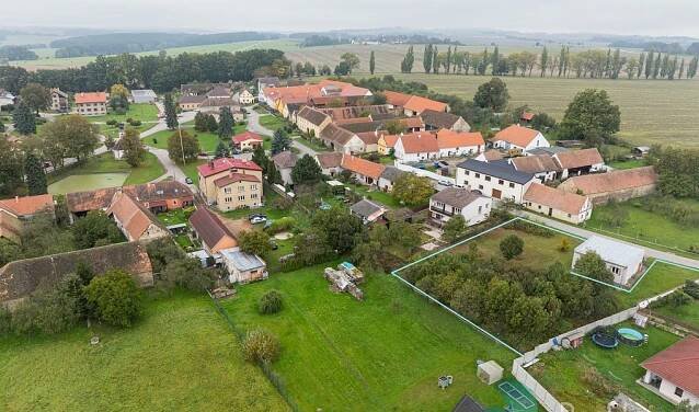 Prodej, stavební pozemek, 1.303 m2, Radošovice u Českých Budějovic | Reality.iDNES.cz 