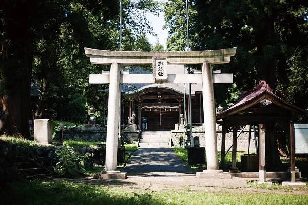 YUKIGUNI (Snow Country), beloved by Japanese famous writers - YUKIGUNI-Lives shaped by snow