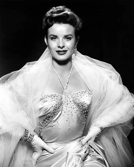 Jean Peters - Wikipedia