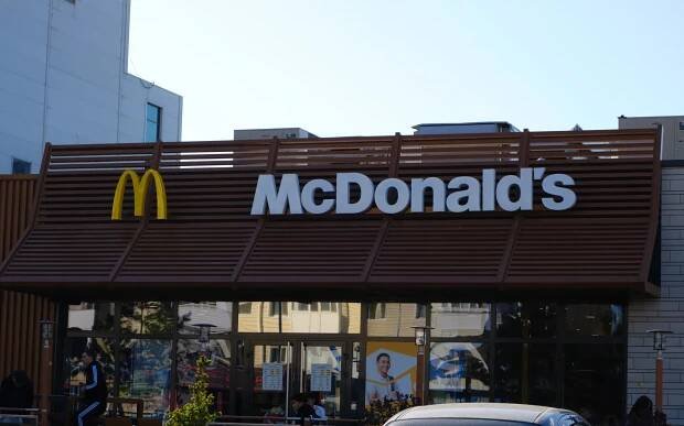 Galerie: McDonald’s plánuje odchod z Kazachstánu. Nechce už kupovat ruské maso - Fotka 1 - Echo24.cz