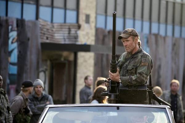 Falling Skies - Mutiny - Z filmu - Will Patton