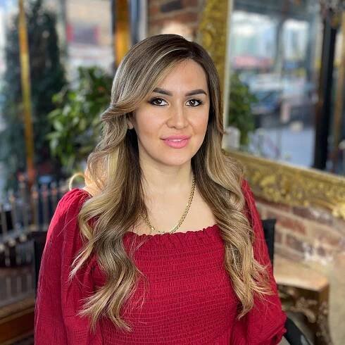 Nelli Rakhmanova - Delacqua Salon & Medi Spa
