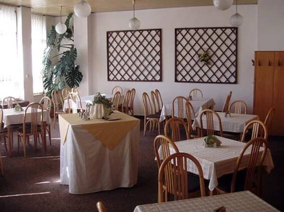 Družstevní restaurace Bludov | Apetee
