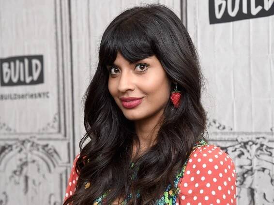 ‘The Good Place’ Star Jameela Jamil Says She Developed Seizures After Trying to Eat a Cookie Off the Floor