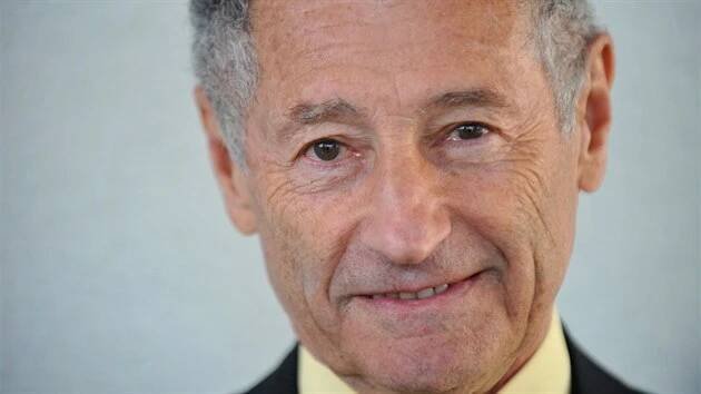 Leonard Kleinrock, profesor výpočetní techniky, který 29. října 1969 vedl tým, jež poslal první zprávu přes ARPANET, předchůdce dnešního internetu.