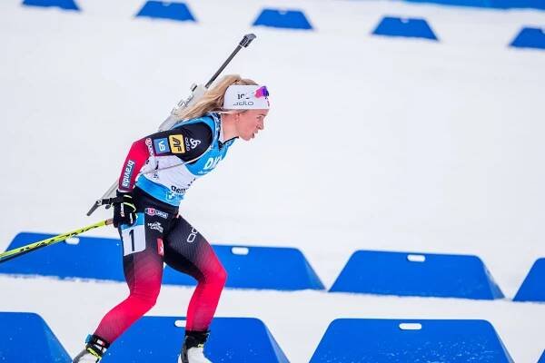 SP Oberhof: Eckhoffová v hromadném startu útočí na čtvrtou výhru v řadě a žlutý trikot (fakta a čísla) - BiatlonMag