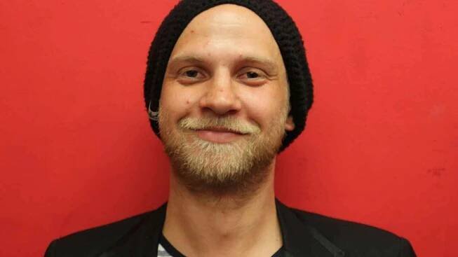 FRONTMAN TOMÁŠ POLÁK. Kytarista a zpěvák O5 & Radeček.