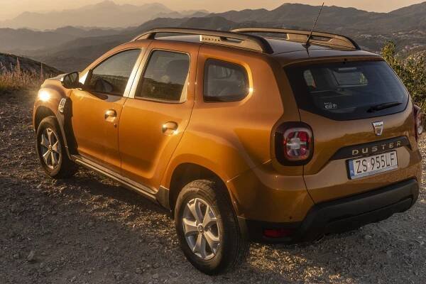 Spočítali jsme, kolik zaplatíte za povinné ručení pro vůz Dacia Duster z roku 2019