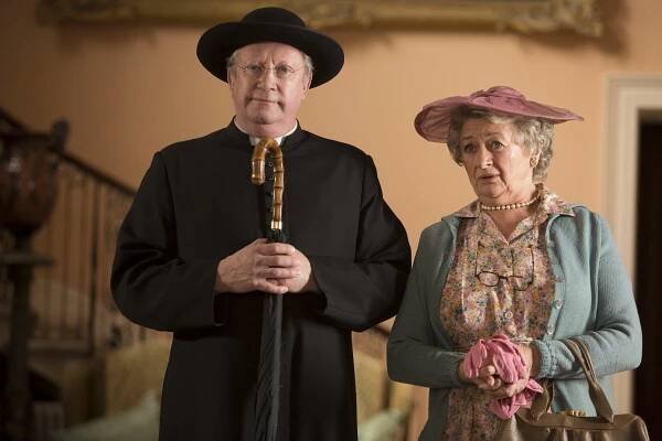 Otec Brown - Amenhotepova kletba - Z filmu - Mark Williams, Sorcha Cusack