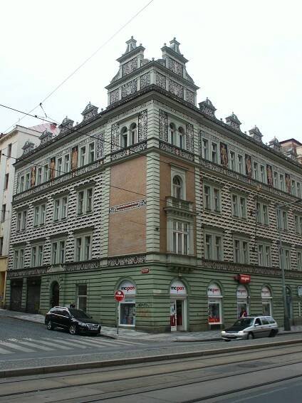 Dům čp. 694 Dukelských hrdinů