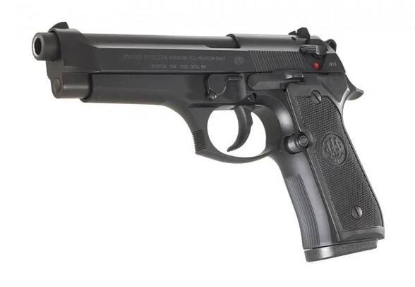 Poloautomatická pištoľ Beretta 92FS s otvoreným dizajnom záveru, vyrobená z ľahkých zliatin hliníka. Zbraň má manuálnu poistku a pevné mieridlá so štandardným trojbodovým systémom.