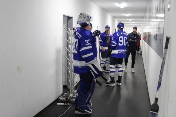 Z prochladlého stadionu v Ledči si kohouti odvezli povzbuzující výhru nad H. Brodem | HCTábor.com oficiální stránky hokejového