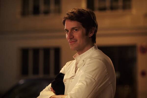 Lucas Bravo in "Emily in Paris."