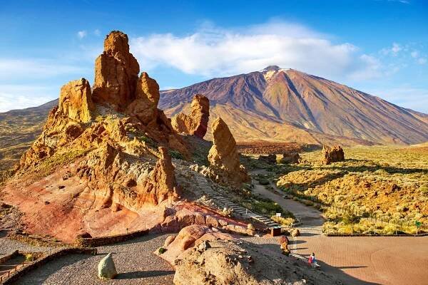 Mount Teide and Los Roques de Garcia in Teide National Park, Canary Islands.