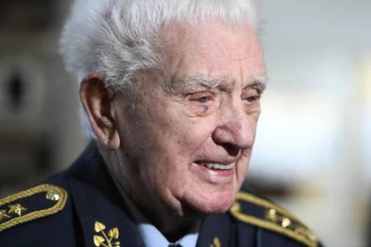 Zemřel veterán Boček, poslední český pilot RAF, politici vyjadřují úctu