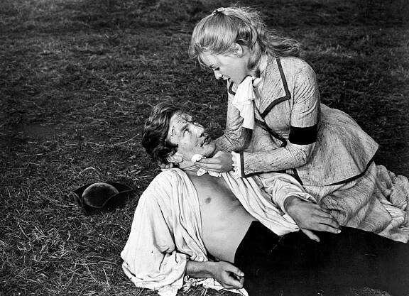 PHOTO: Albert Finney and Susannah York in "Tom Jones"