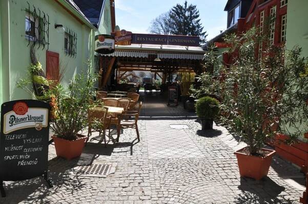 Restaurace a penzion Gentleman - restaurace, letní terasa / zahrádka - Jindřichův Hradec