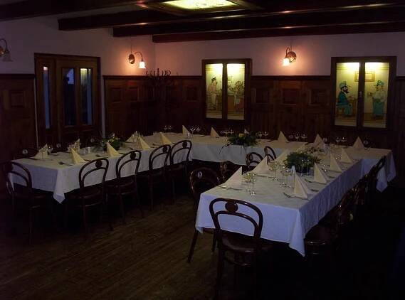 Restaurant Svejk A Pension Brno Pokoj fotografie