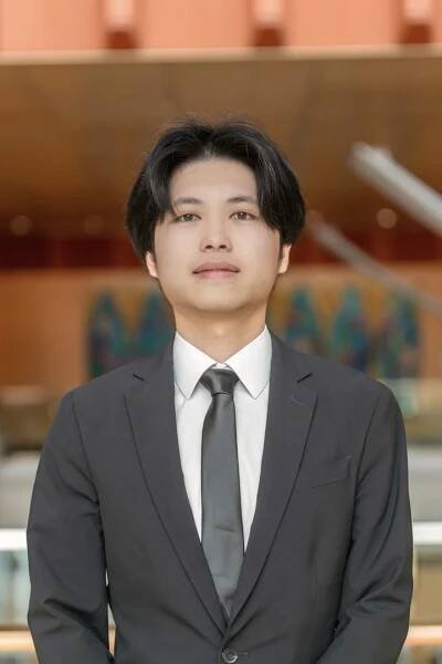 Raymond Li 