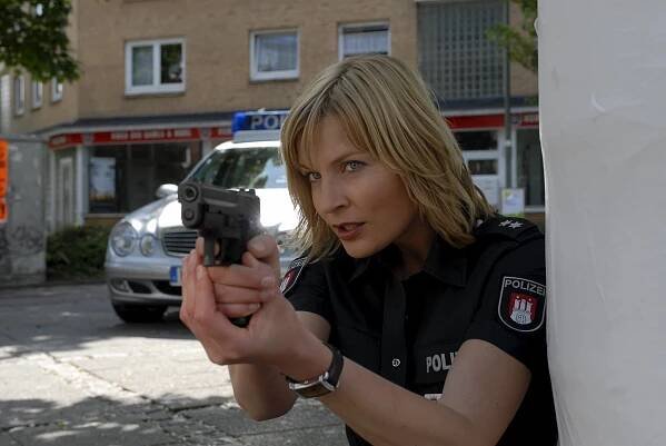 Policie Hamburk - Nováček (S03E01) (2008) | Galerie - Z epizody | ČSFD.cz