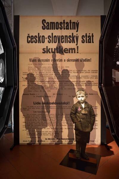 LABYRINTEM DĚJIN ČESKÝCH ZEMÍ | design4avi.cz
