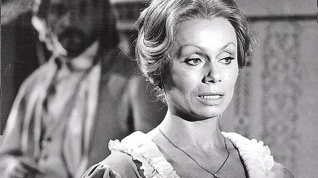 Věra Vlčková v historickém drama Rudin (1985), které se odehrává na ruské vsi.