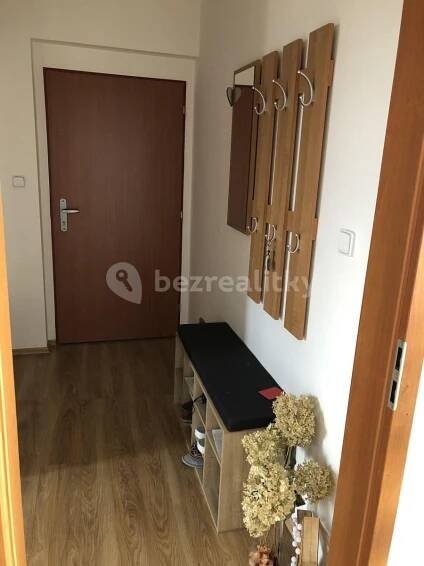 Pronájem bytu 2+kk 60 m², K Pazderně, Benešov, Středočeský kraj