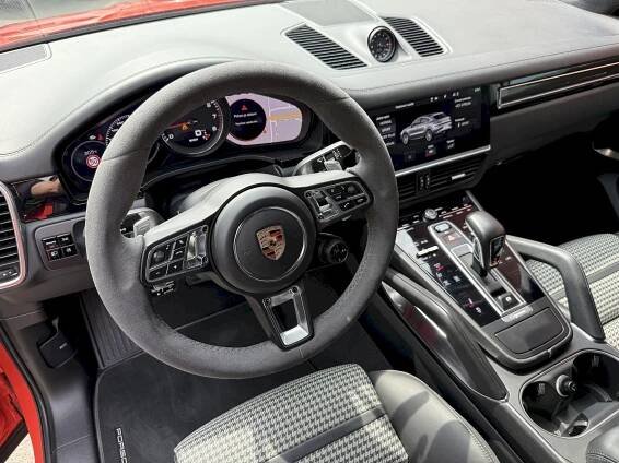 Porsche Cayenne, Coupé Turbo Lightweight Indiv.
