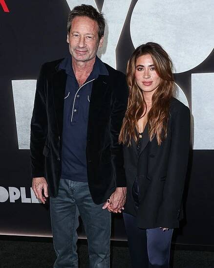 David Duchovny je podruhé ženatý. Vzal si o 33 let mladší herečku