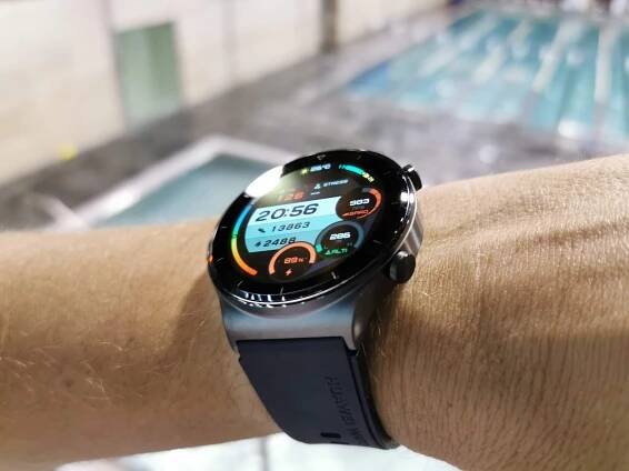 TEST: Huawei Watch GT2 Pro. Skvělá baterie a důraz na vaše zdraví