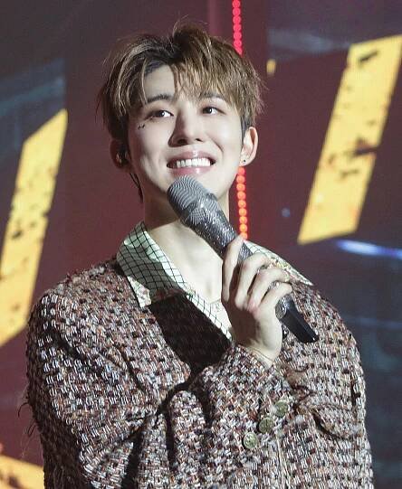 B.I (rapper) – Wikipedie