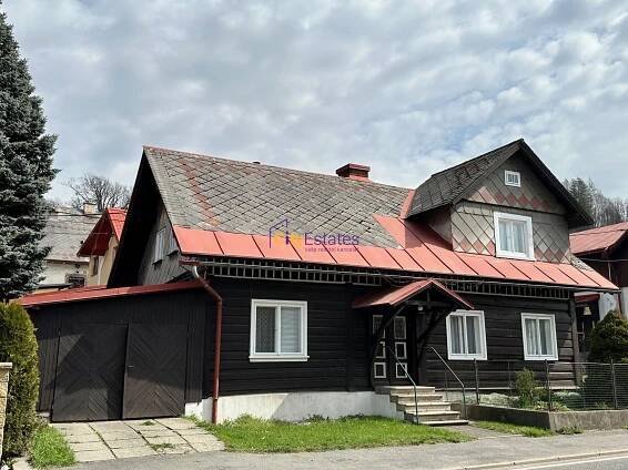 Chalupa s historií nedaleko Rokytnice, Krkonoše | Reality.iDNES.cz 