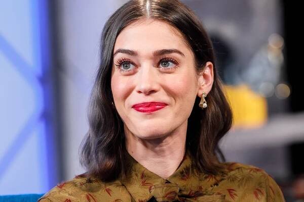 Lizzy Caplan Made a Valid Point About the Potential Downside of a Mean Girls Sequel