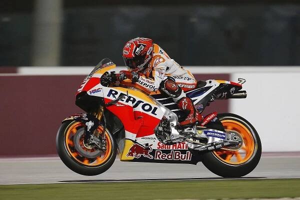 MotoGP: první čtyři motorky na startu, čtyři různé značky - Jorge Lorenzo nejrychlejší - MOTOHOUSE