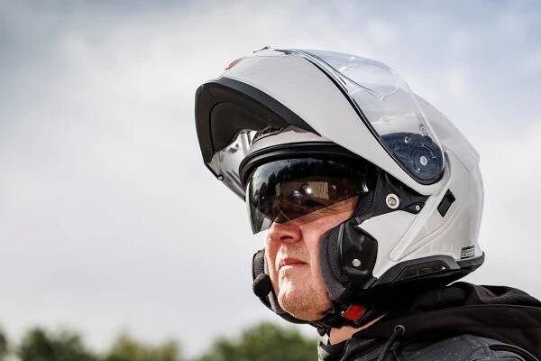 Shoei Neotec 3 review