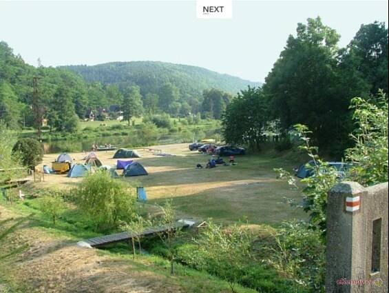 Kemp Pod mostem Zvíkovec, Zvíkovec
